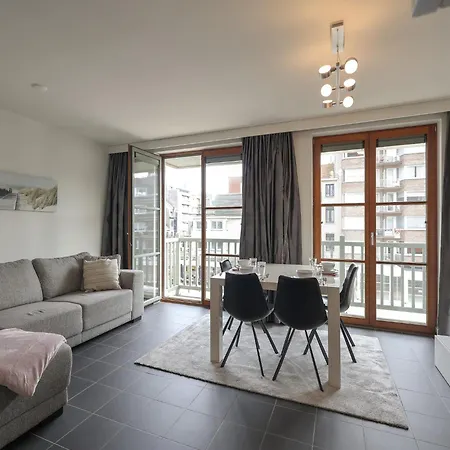 With 2 And Balcony Apartment Oostduinkerke